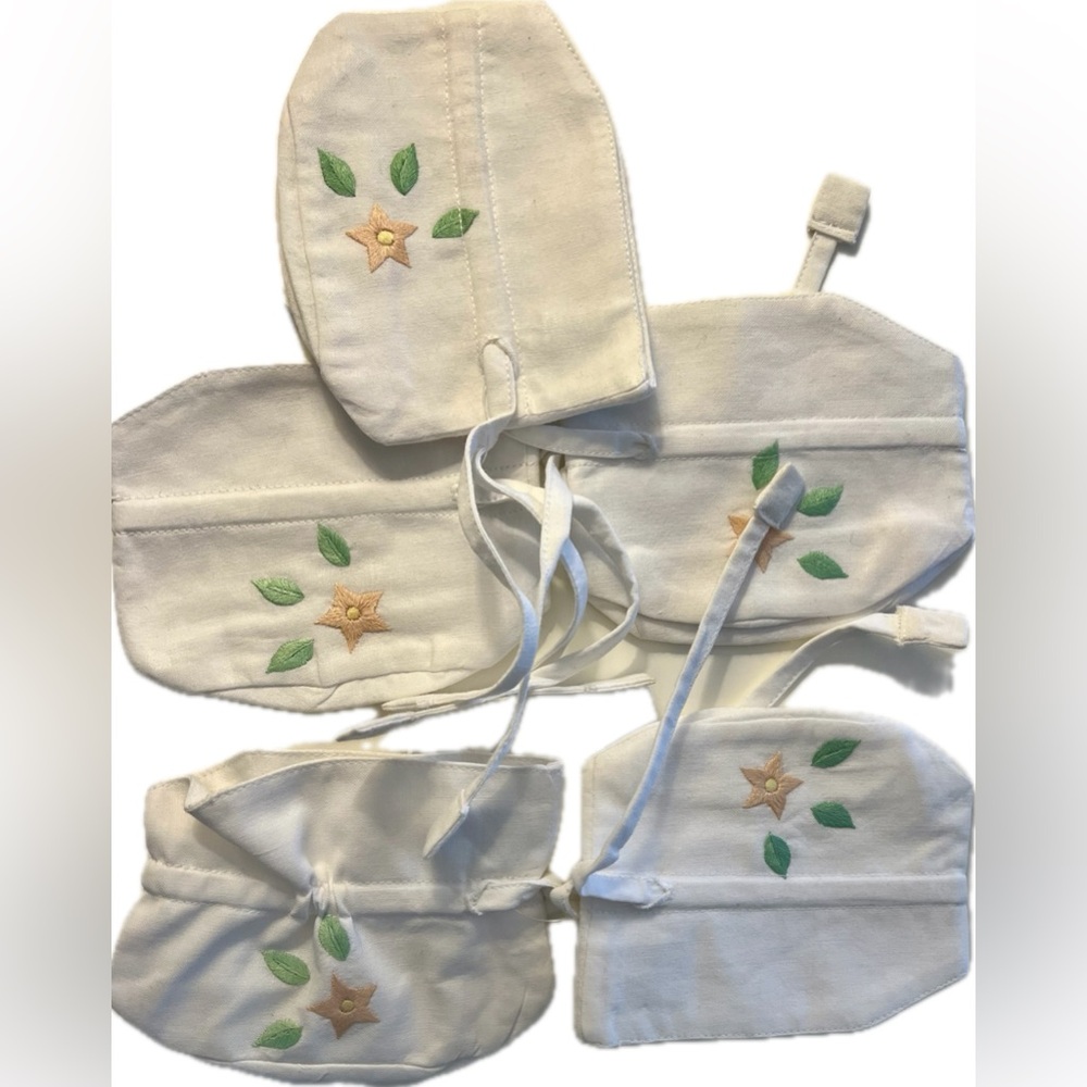 D. Porthault Small Embroidered Cotton Drawstring Gift Bag (5 available) - Picture 2 of 6